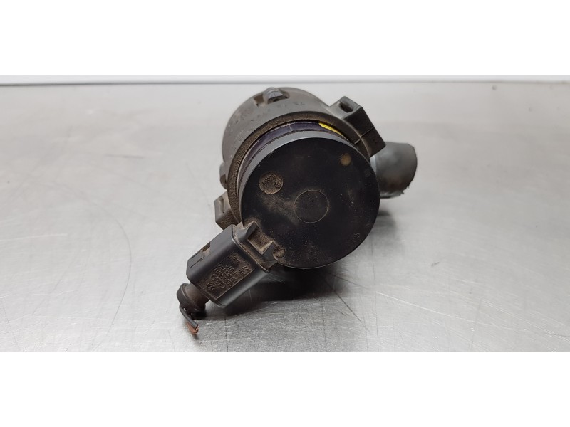 Recambio de bomba agua para volkswagen t5 bus (7e) caravelle comfortline lang 4motion referencia OEM IAM 7E0965561B  