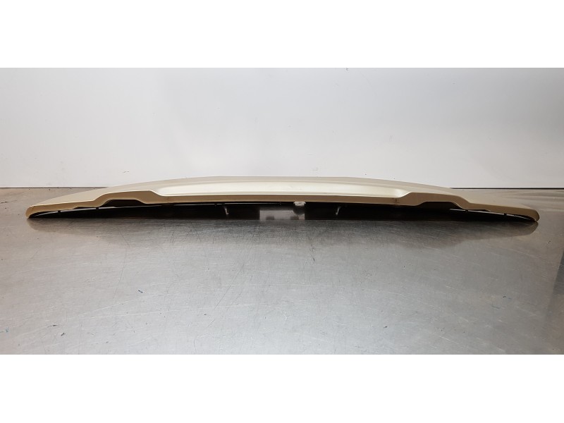 Recambio de aleron trasero para ssangyong rodius xdi referencia OEM IAM 7961021100   Recambio de aleron trasero para ssangyong rodius xdi referencia OEM IAM 7961021100