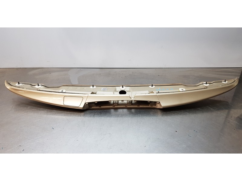 Recambio de aleron trasero para ssangyong rodius xdi referencia OEM IAM 7961021100   Recambio de aleron trasero para ssangyong rodius xdi referencia OEM IAM 7961021100