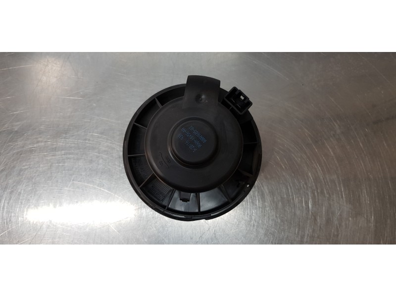 Recambio de motor calefaccion para ford kuga (cbs) trend referencia OEM IAM AV6N18456AA  