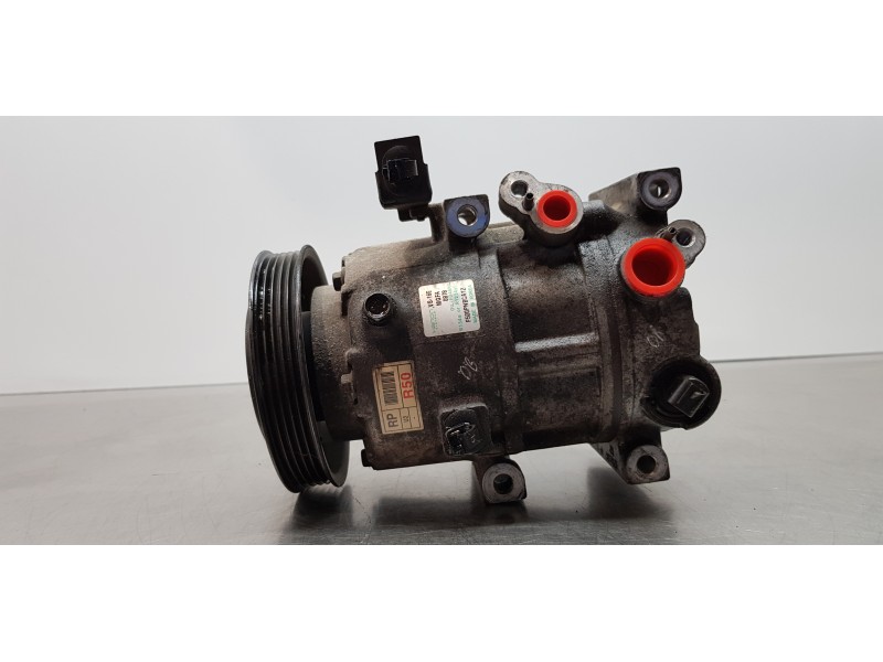 Recambio de compresor aire acondicionado para kia carens ( ) basic referencia OEM IAM 97701A4500  
