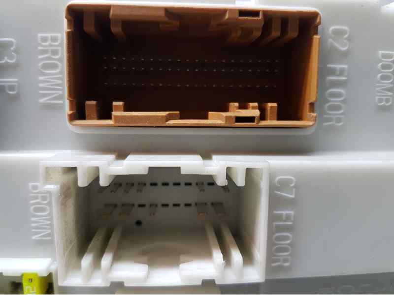 Recambio de caja reles / fusibles para ford c-max (ceu) trend referencia OEM IAM F1DT14A073BC  