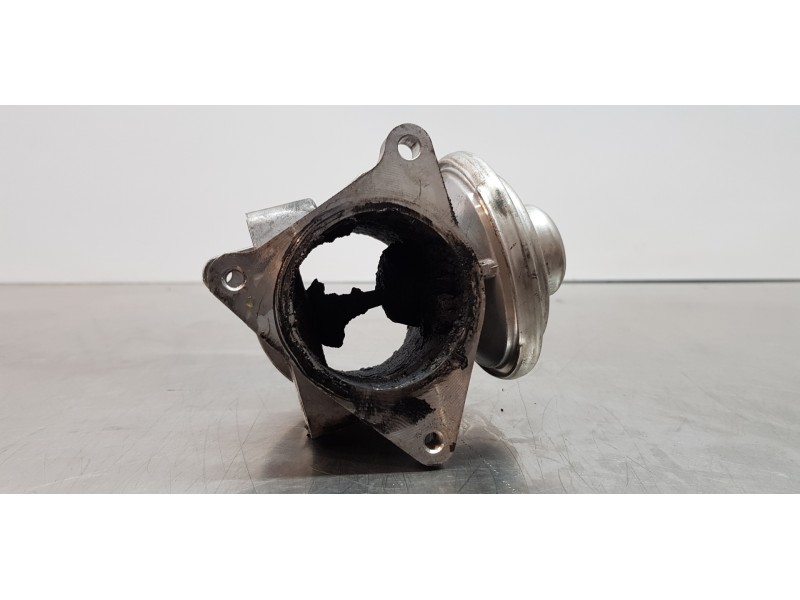Recambio de valvula egr para volkswagen golf v berlina (1k1) trendline referencia OEM IAM 038131501AN 038129637D 
