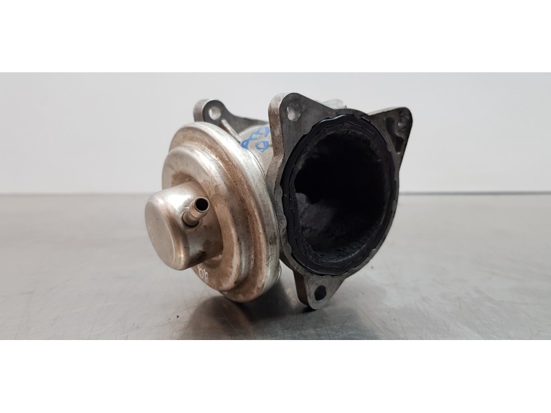 Recambio de valvula egr para volkswagen golf v berlina (1k1) trendline referencia OEM IAM 038131501AN 038129637D 