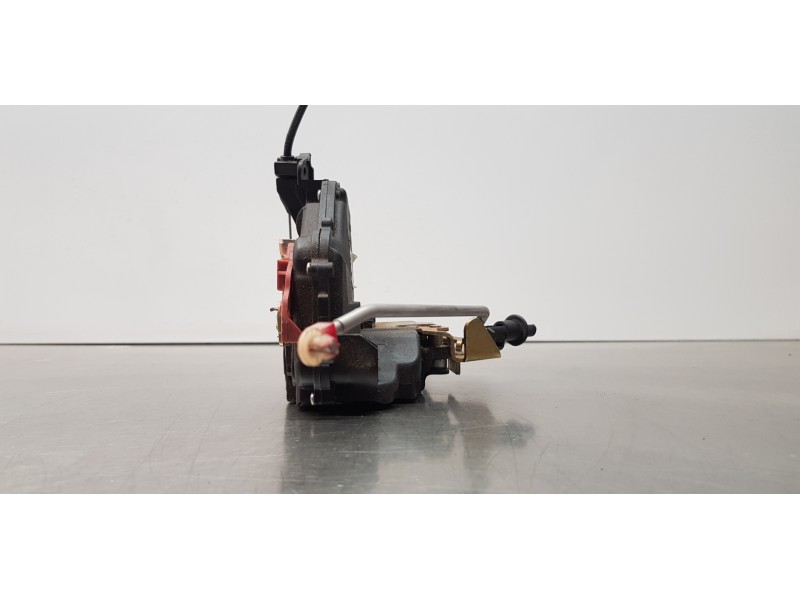 Recambio de cerradura puerta delantera derecha para audi a4 cabrio (8h) 2.5 tdi referencia OEM IAM 8E1837016C   Recambio de cerradura puerta delantera derecha para audi a4 cabrio (8h) 2.5 tdi referencia OEM IAM 8E1837016C