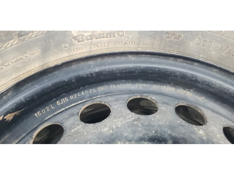 Recambio de neumatico repuesto para dacia lodgy laureate referencia OEM IAM 403004319R  