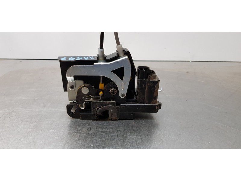 Recambio de cerradura puerta delantera derecha para ssangyong rodius xdi referencia OEM IAM 7122021004   Recambio de cerradura puerta delantera derecha para ssangyong rodius xdi referencia OEM IAM 7122021004