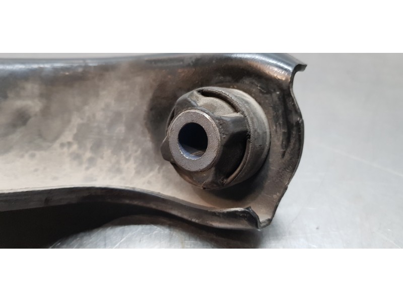 Recambio de brazo suspension inferior delantero derecho para dacia lodgy ambiance referencia OEM IAM 545007106R  