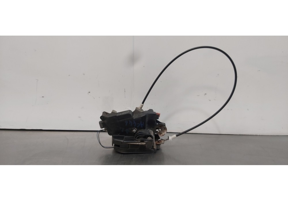 Recambio de cerradura puerta delantera izquierda para mercedes viano (w639) 3,0 cdi lang (639.813) referencia OEM IAM A639720123 Recambio de cerradura puerta delantera izquierda para mercedes viano (w639) 3,0 cdi lang (639.813) referencia OEM IAM A639720123