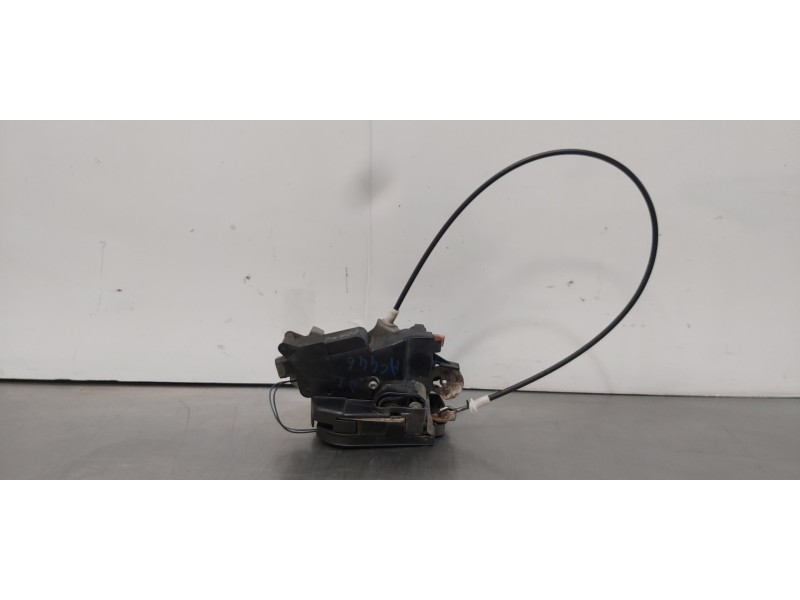 Recambio de cerradura puerta delantera izquierda para mercedes viano (w639) 3,0 cdi lang (639.813) referencia OEM IAM A639720123 Recambio de cerradura puerta delantera izquierda para mercedes viano (w639) 3,0 cdi lang (639.813) referencia OEM IAM A639720123