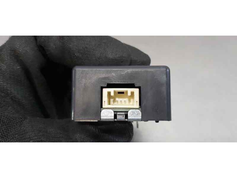 Recambio de modulo electronico para toyota avensis touring sports executive referencia OEM IAM 8974102210  
