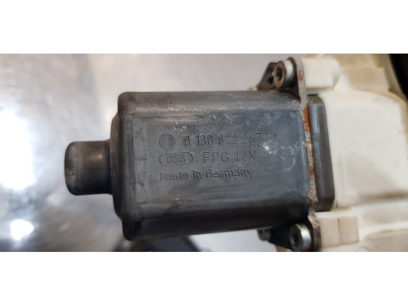 Recambio de elevalunas delantero izquierdo para ford mondeo ber. (ca2) ambiente referencia OEM IAM 6M211A389B  