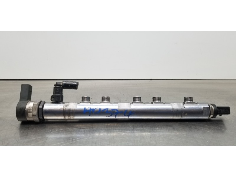 Recambio de rampa inyectora para bmw serie 1 berlina (e81/e87) 118d referencia OEM IAM 13537809127 0281002738 0445214182 Recambio de rampa inyectora para bmw serie 1 berlina (e81/e87) 118d referencia OEM IAM 13537809127 0281002738 0445214182