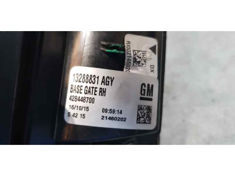 Recambio de piloto trasero derecho interior para opel zafira tourer expression referencia OEM IAM 13288831  