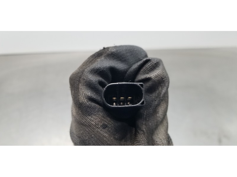 Recambio de rampa inyectora para bmw serie 1 berlina (e81/e87) 118d referencia OEM IAM 13537809127 0281002738 0445214182 Recambio de rampa inyectora para bmw serie 1 berlina (e81/e87) 118d referencia OEM IAM 13537809127 0281002738 0445214182