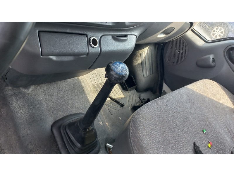 ford transit caja cerrada, media (fy) (2000 =>) del año 2002