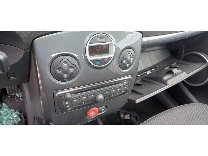 renault clio iii del año 2010