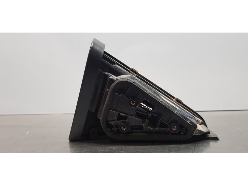 Recambio de piloto trasero derecho interior para skoda superb (3v3) active referencia OEM IAM 3V5945308B  