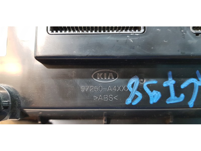 Recambio de mando climatizador para kia carens ( ) basic referencia OEM IAM 97250A4AA0CA  