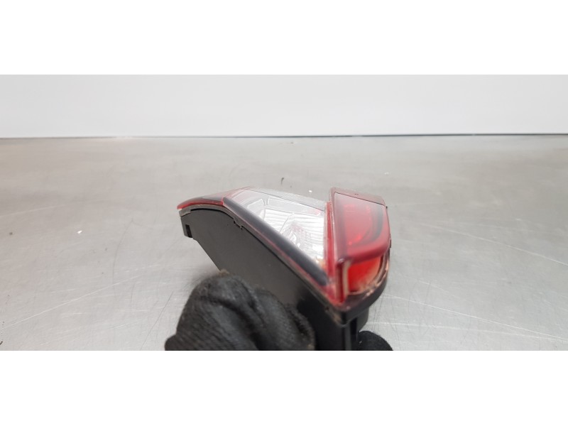 Recambio de piloto trasero izquierdo interior para skoda superb (3v3) active referencia OEM IAM 3V5945307B  