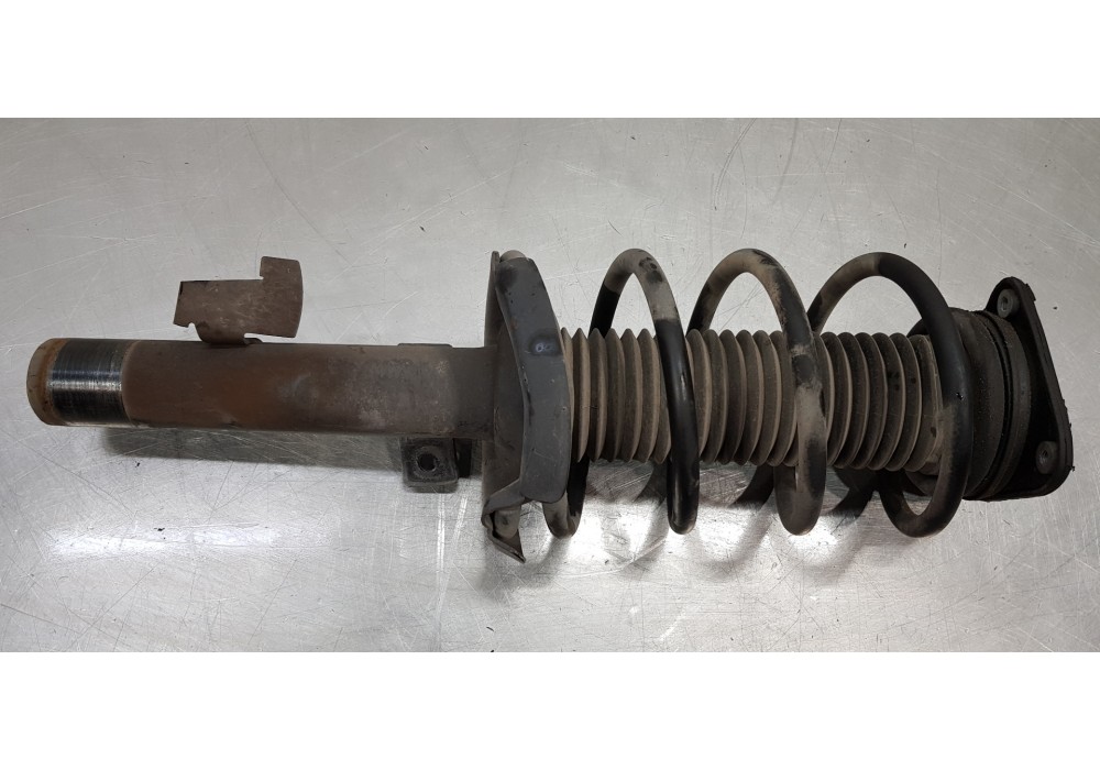 Recambio de amortiguador delantero izquierdo para ford focus lim. (cb4) business referencia OEM IAM 1595298 4M5118K001AAE 