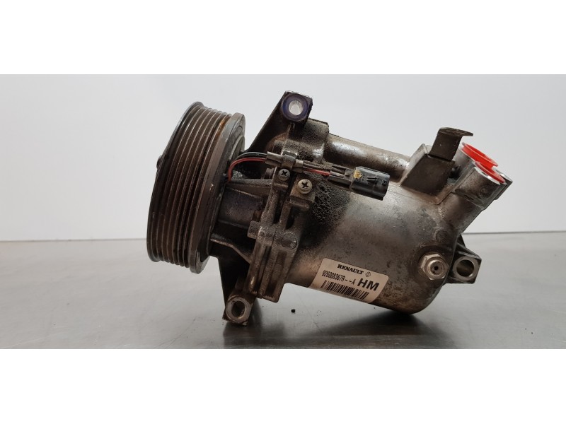 Recambio de compresor aire acondicionado para dacia lodgy ambiance referencia OEM IAM 926008367R  