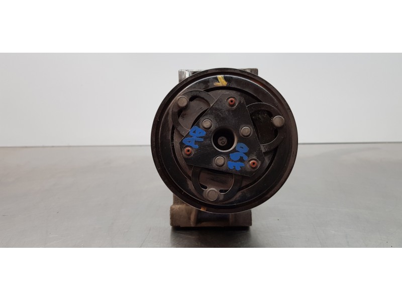 Recambio de compresor aire acondicionado para dacia lodgy ambiance referencia OEM IAM 926008367R  