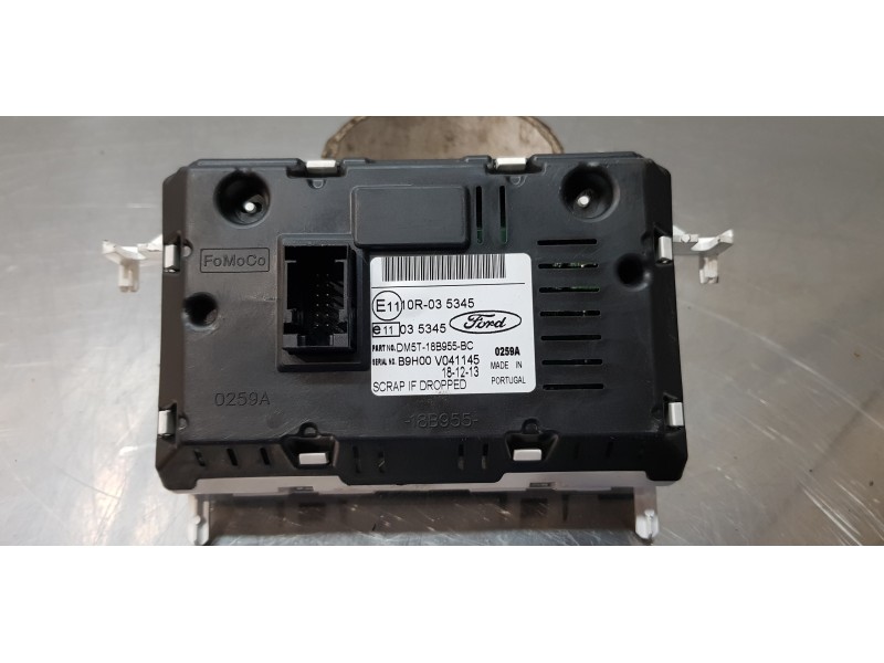 Recambio de pantalla multifuncion para ford c-max titanium referencia OEM IAM DM5T18B955BC   Recambio de pantalla multifuncion para ford c-max titanium referencia OEM IAM DM5T18B955BC