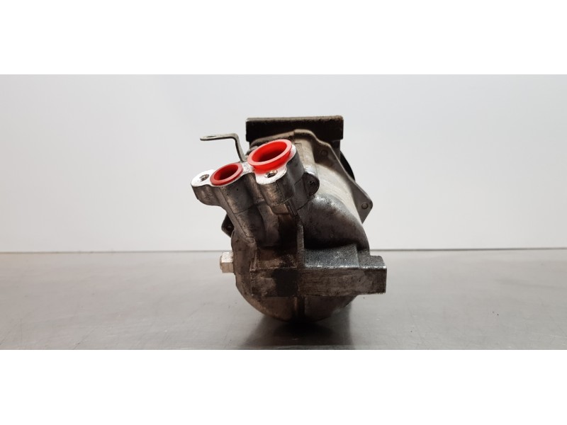 Recambio de compresor aire acondicionado para dacia lodgy ambiance referencia OEM IAM 926008367R  