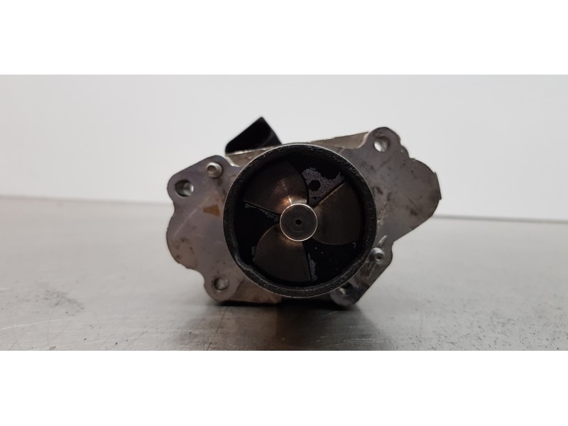 Recambio de valvula egr para mercedes viano (w639) 3,0 cdi lang (639.813) referencia OEM IAM 00005320C8  