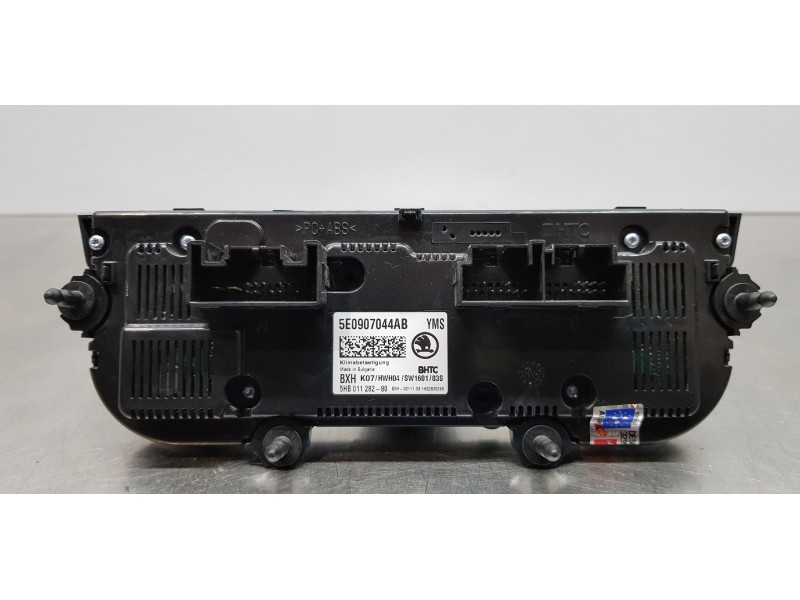 Recambio de mando climatizador para skoda octavia combi (5e5) active referencia OEM IAM 5E0907044AB   Recambio de mando climatizador para skoda octavia combi (5e5) active referencia OEM IAM 5E0907044AB