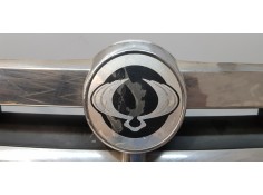 Recambio de rejilla delantera para ssangyong rodius xdi referencia OEM IAM 7945021500   2