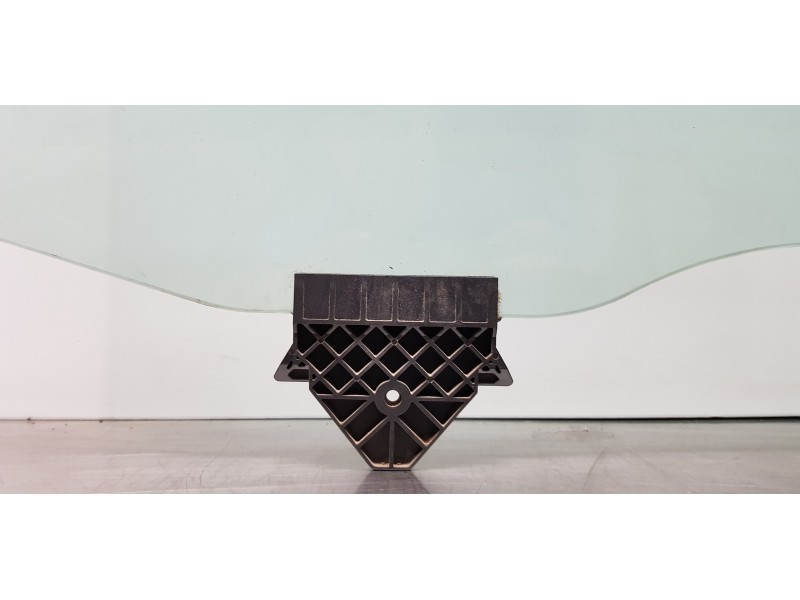 Recambio de luna trasera izquierda para audi a8 (4e2) 3.7 quattro referencia OEM IAM 4E0845025F  