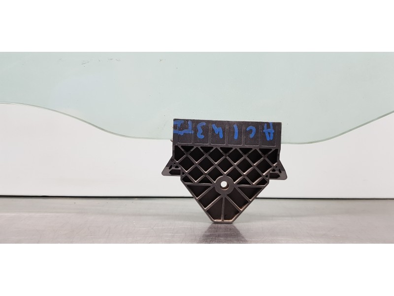 Recambio de luna trasera izquierda para audi a8 (4e2) 3.7 quattro referencia OEM IAM 4E0845025F  