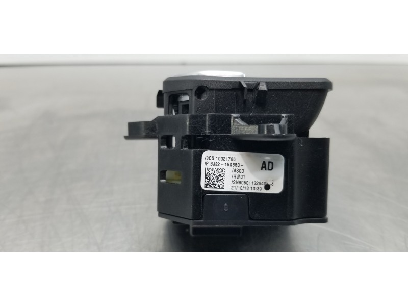 Recambio de freno de mano electrico para land rover evoque dynamic referencia OEM IAM LR046954 BJ3215K850 BJ3215K850AD