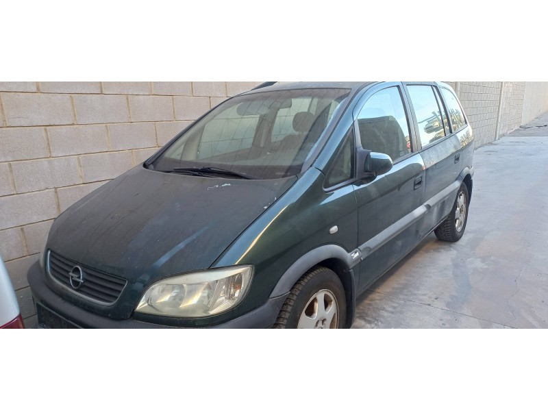 opel zafira a del año 2000