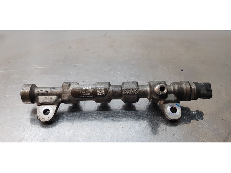 Recambio de rampa inyectora para opel astra j gtc sport referencia OEM IAM 55576177   Recambio de rampa inyectora para opel astra j gtc sport referencia OEM IAM 55576177