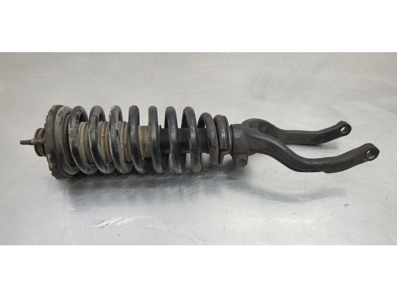 Recambio de amortiguador delantero derecho para ssangyong rexton rx 320 referencia OEM IAM 4432508000 4430208300 