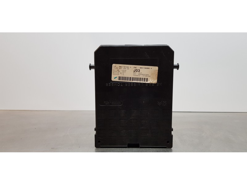 Recambio de caja reles / fusibles para peugeot 307 break / sw (s1) sw pack referencia OEM IAM 9651196880   Recambio de caja reles / fusibles para peugeot 307 break / sw (s1) sw pack referencia OEM IAM 9651196880