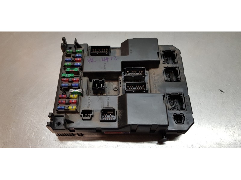 Recambio de caja reles / fusibles para peugeot 307 break / sw (s1) sw pack referencia OEM IAM 9651196880   Recambio de caja reles / fusibles para peugeot 307 break / sw (s1) sw pack referencia OEM IAM 9651196880