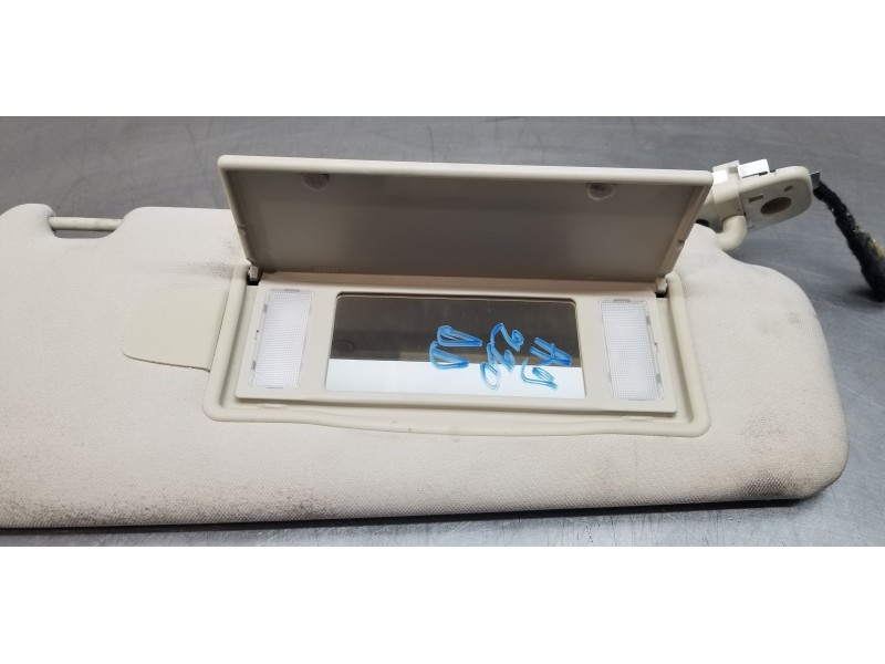 Recambio de parasol derecho para land rover evoque dynamic referencia OEM IAM LR050207 EJ3204100BA8NUG 