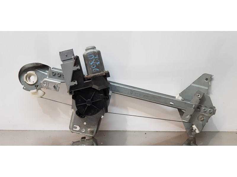 Recambio de elevalunas trasero izquierdo para peugeot 307 (s1) xs referencia OEM IAM 922366  