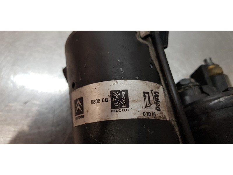 Recambio de motor arranque para citroen xsara berlina 1.6i 16v premier referencia OEM IAM 5802C9   Recambio de motor arranque para citroen xsara berlina 1.6i 16v premier referencia OEM IAM 5802C9