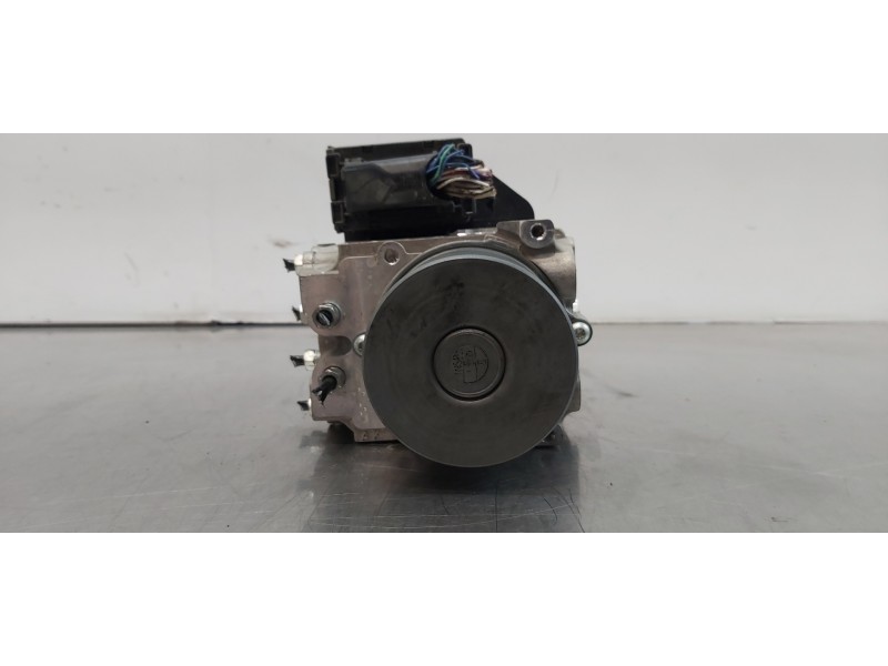 Recambio de abs para toyota rav 4 active referencia OEM IAM 4405042661  