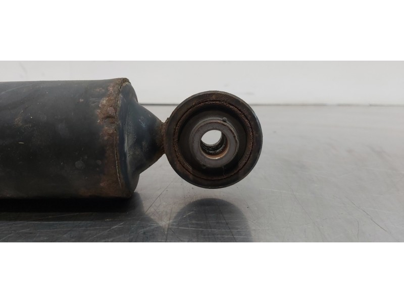 Recambio de amortiguador trasero derecho para toyota rav 4 active referencia OEM IAM 4853142281  