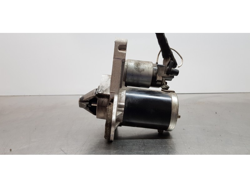 Recambio de motor arranque para dacia lodgy ambiance referencia OEM IAM 233000779R  