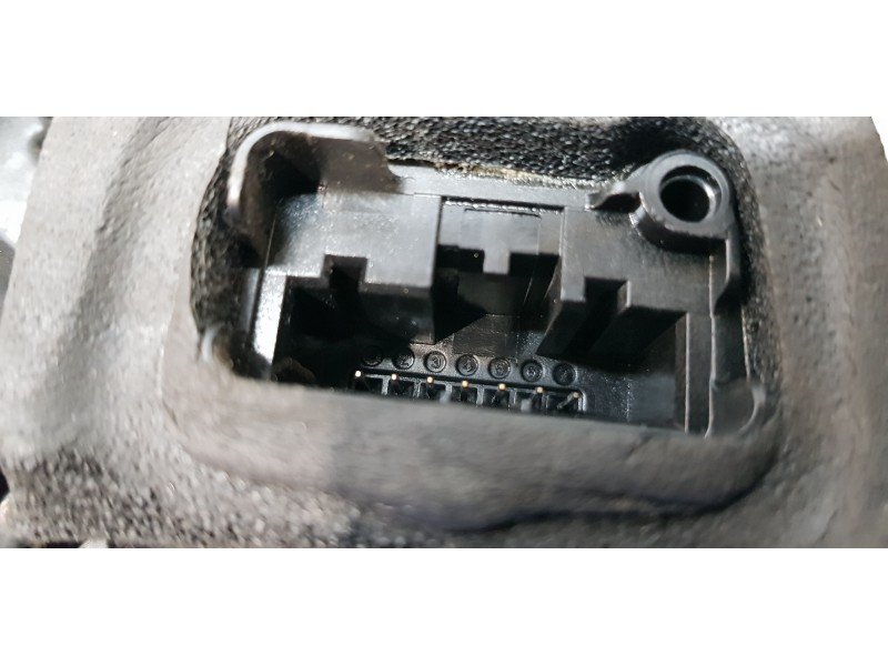 Recambio de cerradura puerta trasera derecha para skoda rapid active referencia OEM IAM 5E0839016A  