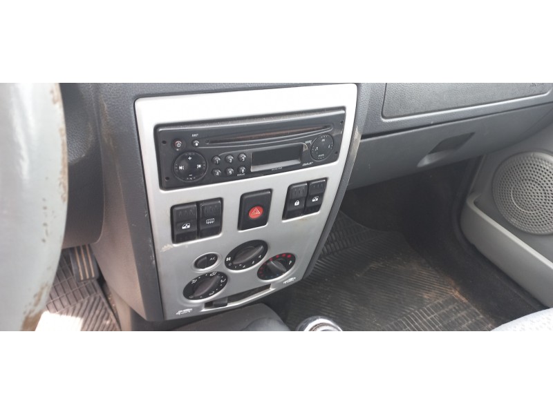 dacia logan del año 2006