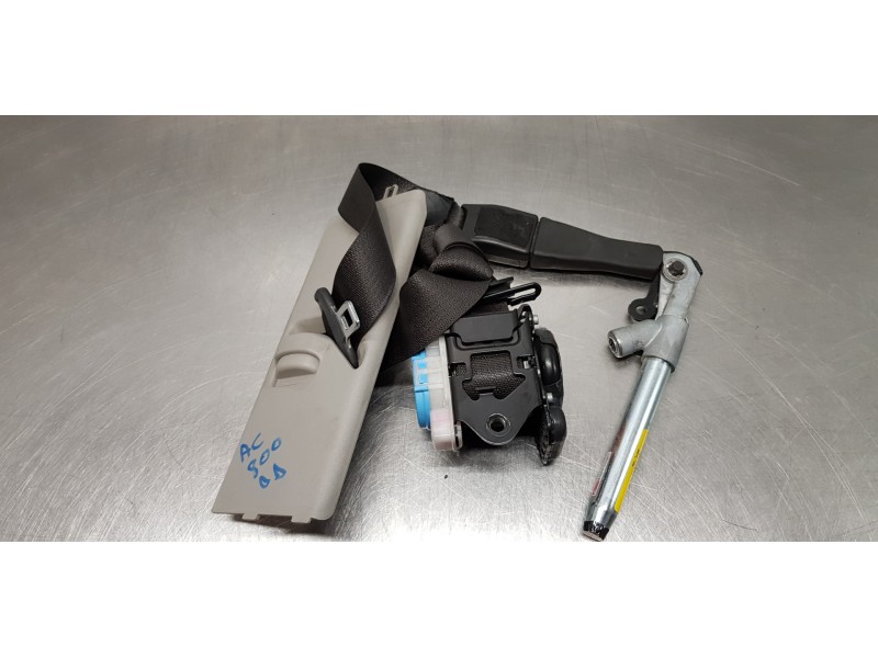 Recambio de cinturon seguridad delantero derecho para opel insignia berlina cosmo referencia OEM IAM 84025371  