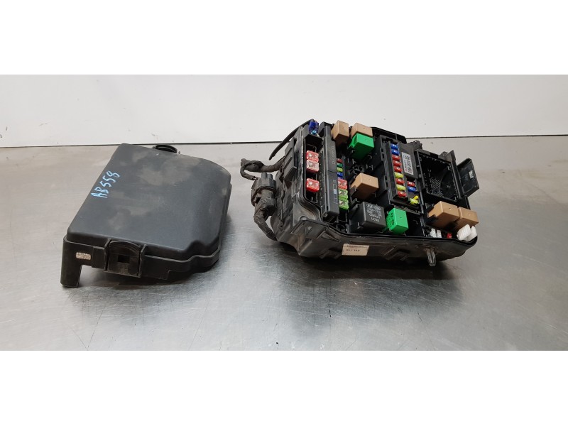 Recambio de caja reles / fusibles para kia carens ( ) concept referencia OEM IAM 91320A4730  